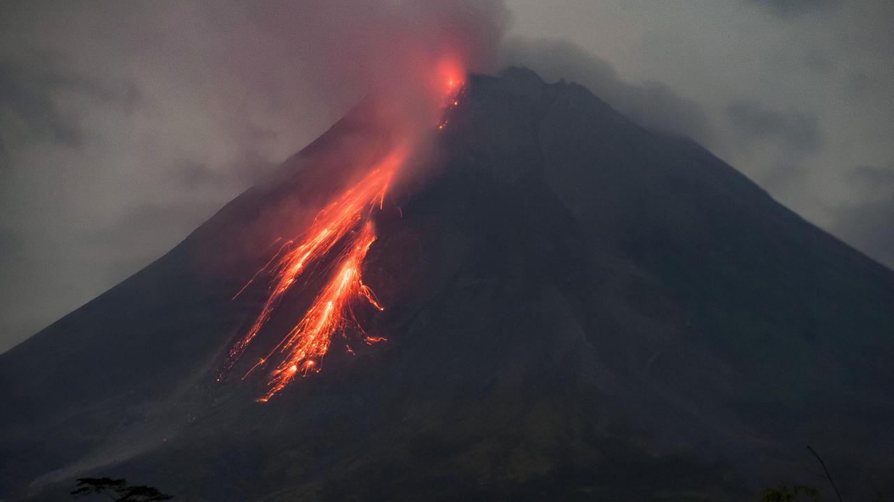 ENDONEZYA- MERAPİ YANARDAĞINDA HAREKETLİLİK