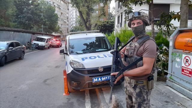 İstanbulda siber dolandırıcılara operasyon: 20 gözaltı