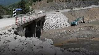 122 yıllık tarihi köprü selde büyük zarar gördü