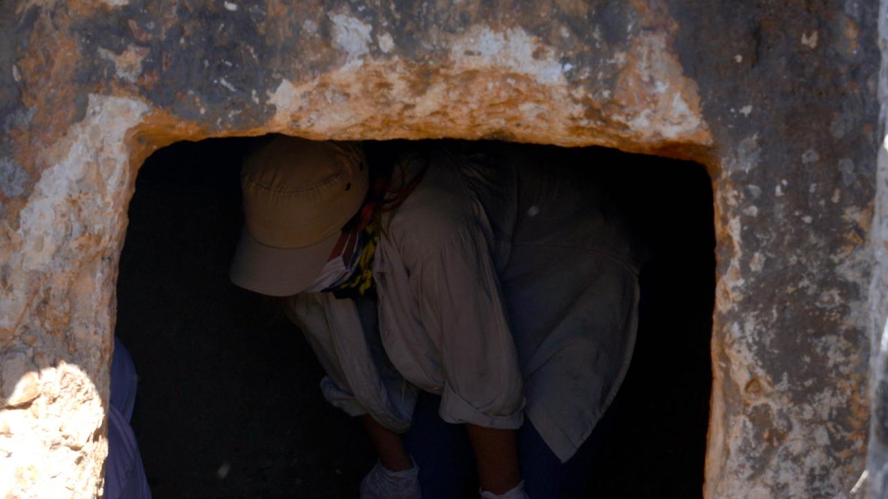 Kayaların yapısına göre mezarların içlerinin farklı olduğunu da ifade eden Safinaz Acıpayam, şöyle devam etti: