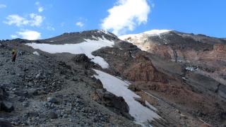 Ağrı Dağı zirvesindeki buzullar eriyor