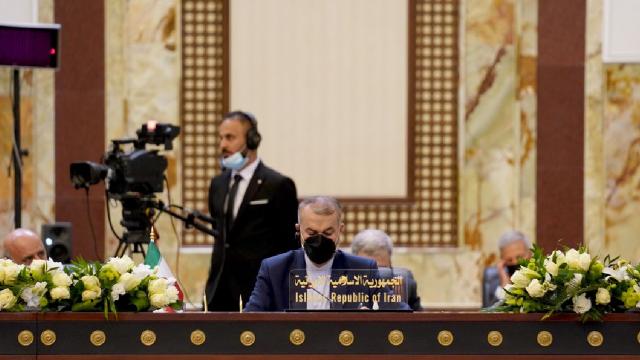 İran Dışişleri Bakanından barış ve kalkınma için "bölgesel koalisyon oluşturulması" çağrısı
