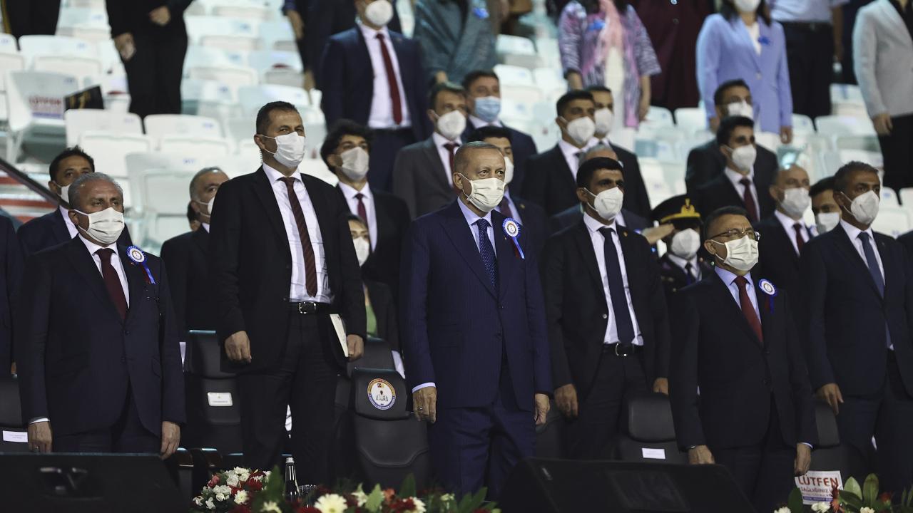 "Dünyada benzeri olmayan fakülte binamızın açılışını yaptık"