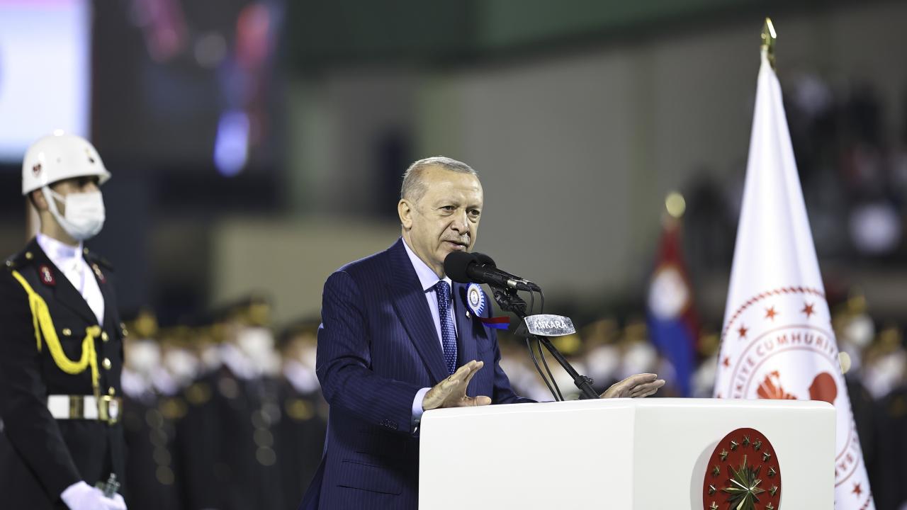 "Ülkemizi yatırımın, üretimin, ihracatın merkezi haline getirmekte kararlıyız"