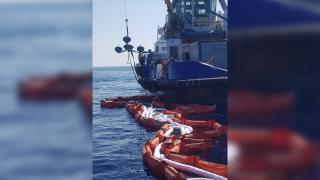 Akdeniz'de sızıntıya karşı bariyerli önlem