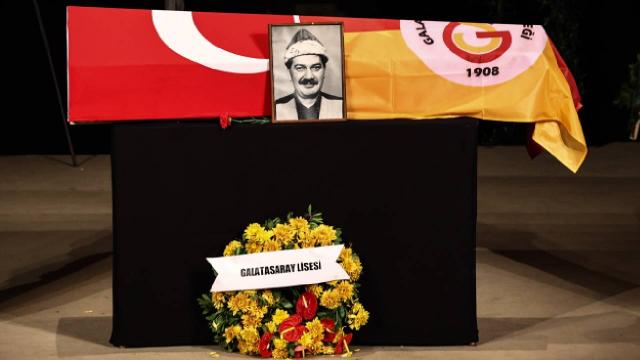 Usta sanatçı Ferhan Şensoya veda