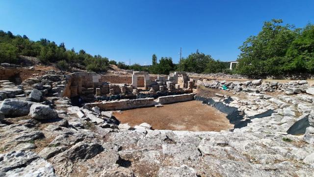Mersindeki Olba Antik Kentinde arkeolojik kazılar sürüyor
