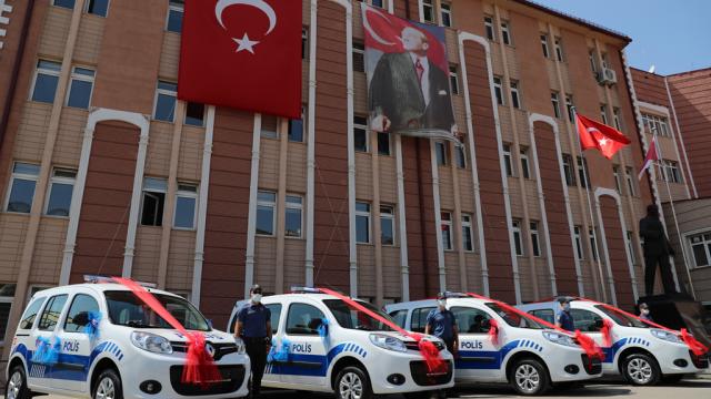 Sivas Belediyesinden Emniyet Müdürlüğüne araç desteği