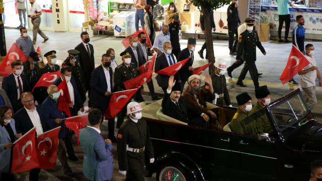 Büyük Önder Mustafa Kemal Atatürkün Sivasa gelişi temsili olarak canlandırıldı