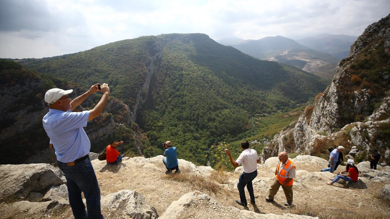 Gence`ye yapılan saldırının acıları hala taze
