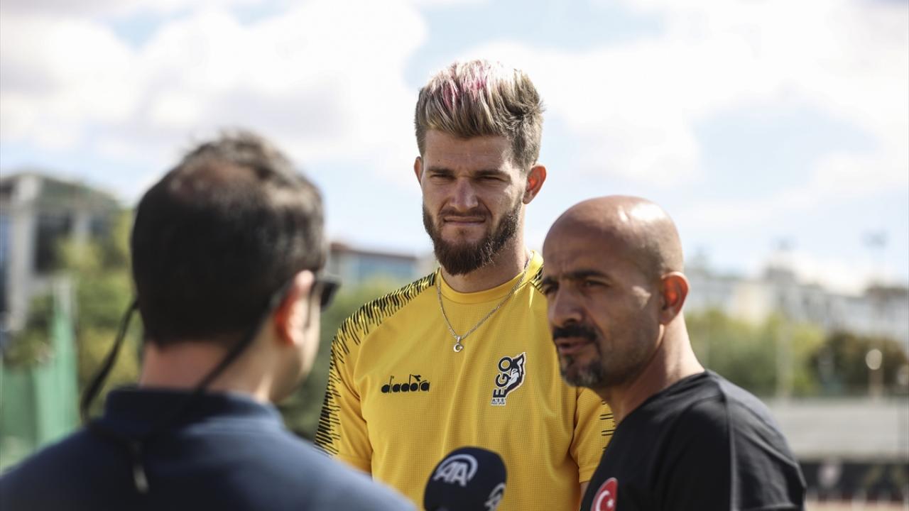 Öztürk: "Yasin çok hırslı çok çalışkan bir sporcu"