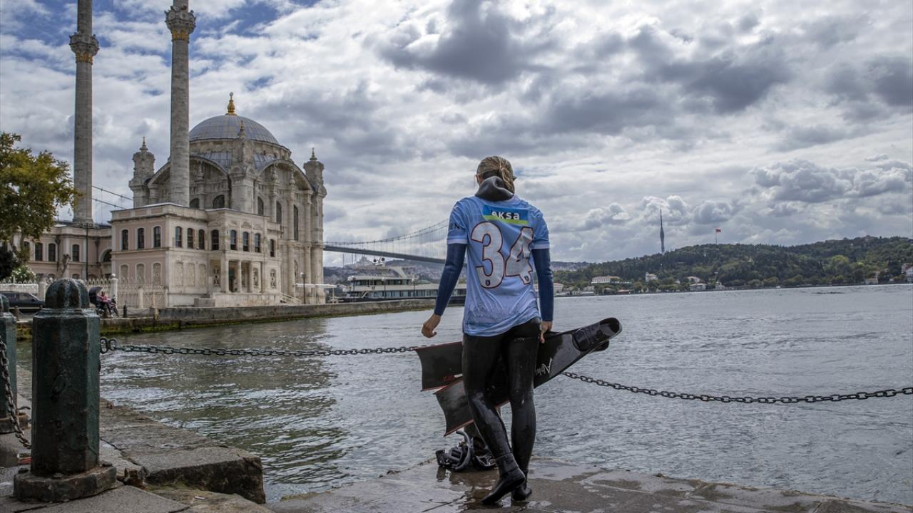 "Böyle bir etkinliğin yüzü olmak benim için ayrı bir gurur"