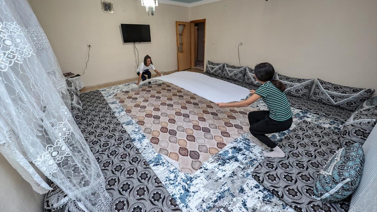 "Misafirlerimiz sıcakkanlı insanların sıcak sofralarına konuk oluyor"