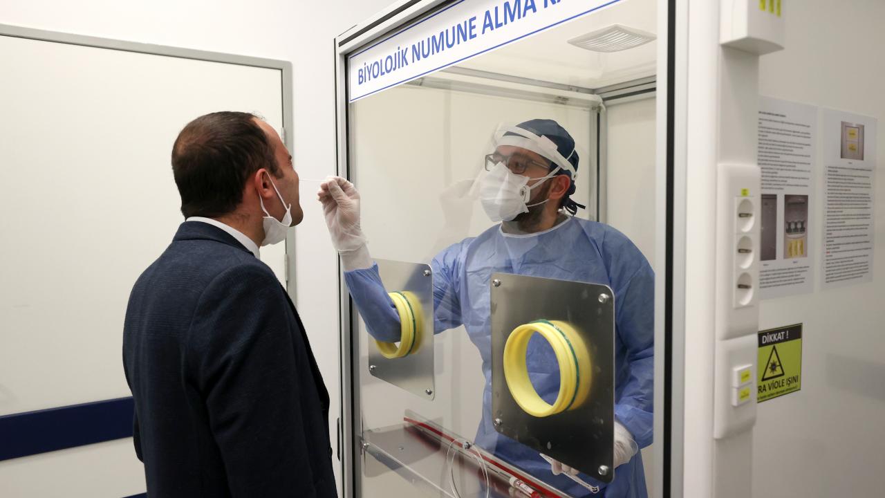 Aşı olmayan işçiye PCR şartı