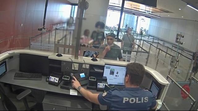 FETÖden aranan şüpheli İstanbulda yakalandı; 24 suç kaydı çıktı