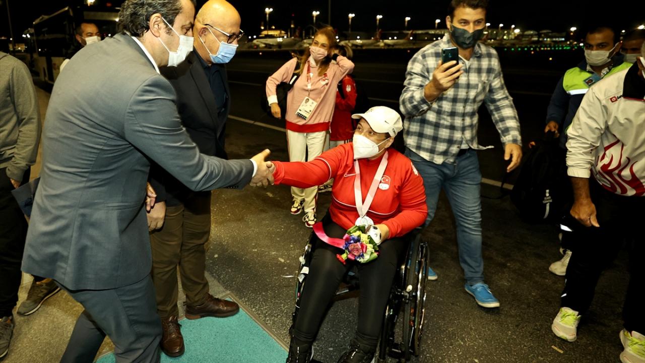 "Emeklerimizin karşılığını almak bizi çok mutlu etti"