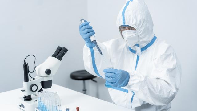 "Bütün dünya için karışık bir dönem oldu. Bir aşılılar var bir de aşısızlar. 