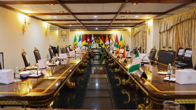 ECOWAS, Burkina Fasodaki darbenin ardından yarın toplanacak
