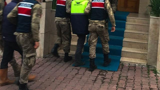 Ardahanda hayvan kaçakçılığı yaptığı iddia edilen 2 zanlı tutuklandı