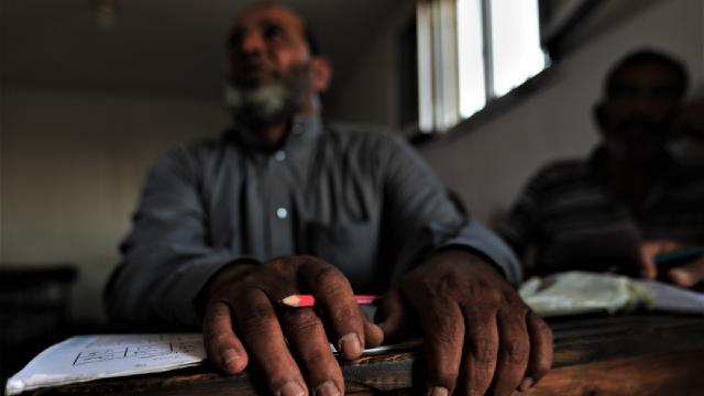 Suriyenin kuzeyinde 2 ayda yaklaşık 11 bin yetişkin okuryazar oldu