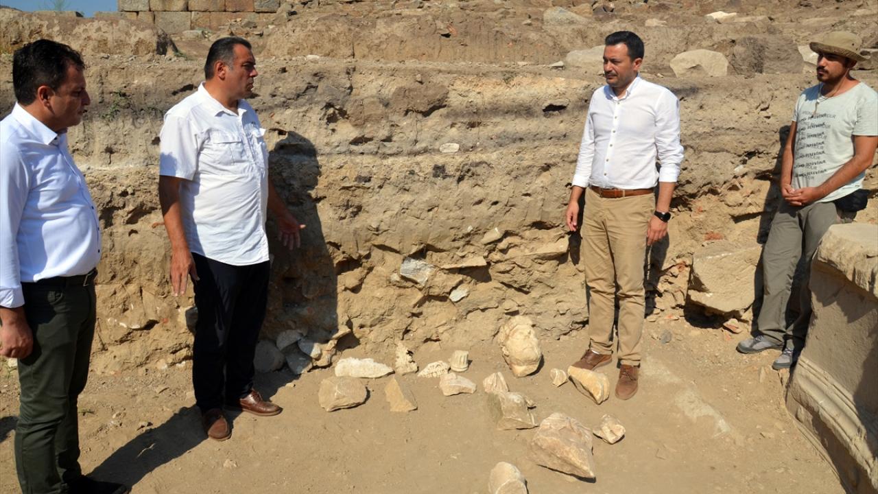 "Heykelin parçaları ayrı ayrı yerlerde karşımıza çıktı"