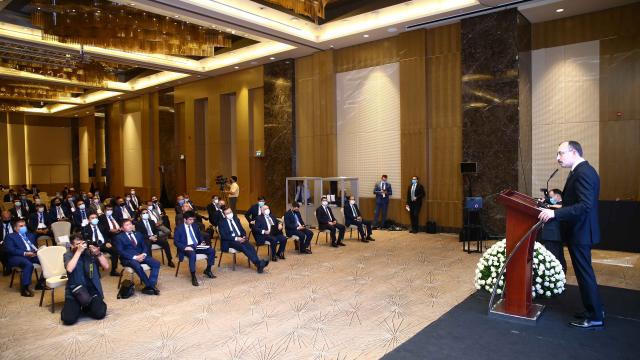 Türk iş insanları Karabağın imarı için Baküde buluştu