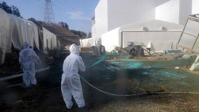 Japonya hükümeti Fukuşima santralini devreden çıkaracak