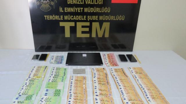 Denizlide FETÖ üyeliği suçlamasıyla aranan çift yakalandı