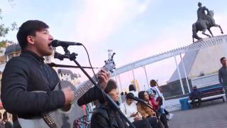 Kazakistan sokaklarında Türk müzikleri yankılanıyor