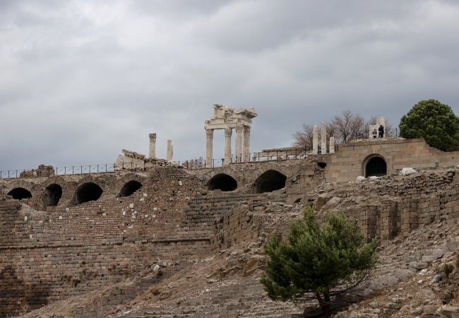 10. Bergama Çok Katmanlı Kültürel Peyzaj Alanı