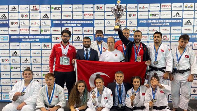 Avrupa Gençler Judo Şampiyonasında Türkiye gümüş madalya kazandı