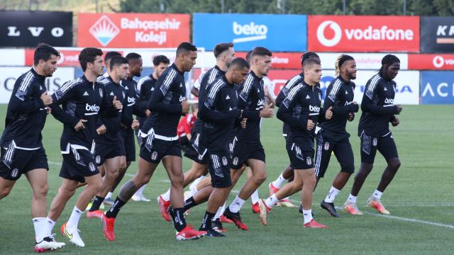 Beşiktaşın Dortmund maçı kamp kadrosu belli oldu
