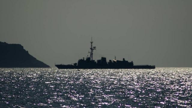Çin donanmasına ait gemilerin, ABD açıklarında seyrettiği iddia edildi