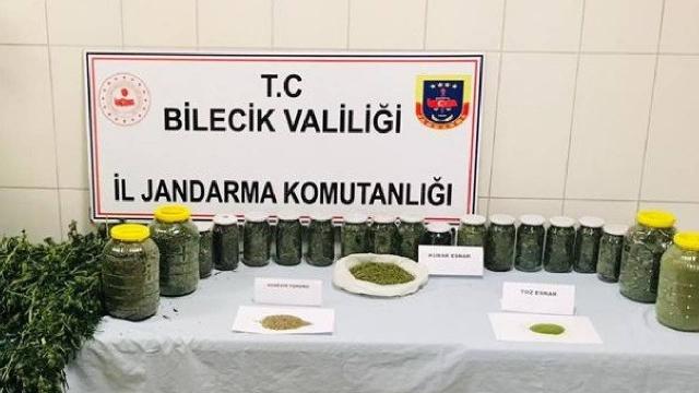 Bilecikte 12 kilogram esrar ele geçirildi
