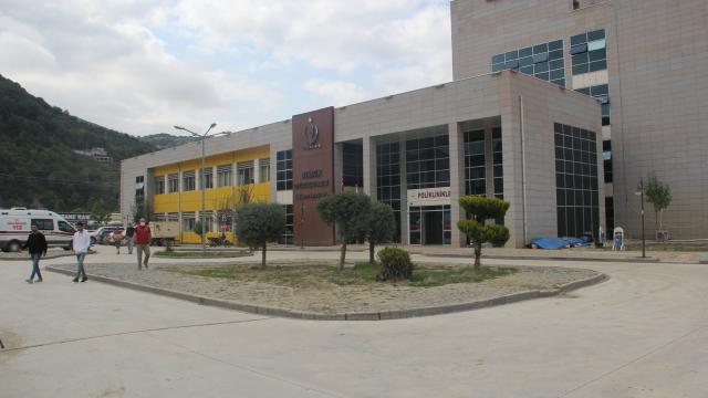 Selden zarar gören Ayancık Devlet Hastanesi tüm birimleriyle hizmet vermeye başladı