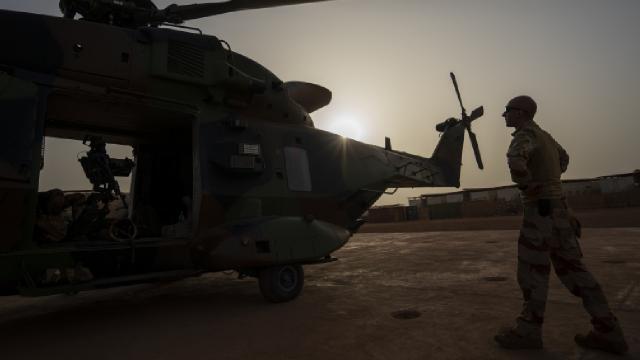 Fransada helikopter düştü: 1 kişi öldü