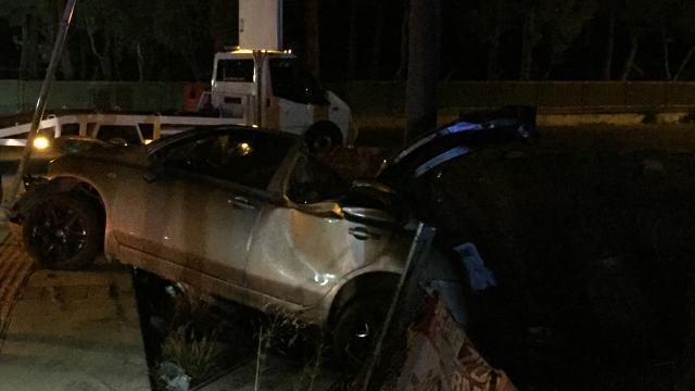 İzmirde düğün dönüşü kaza: 4 yaralı