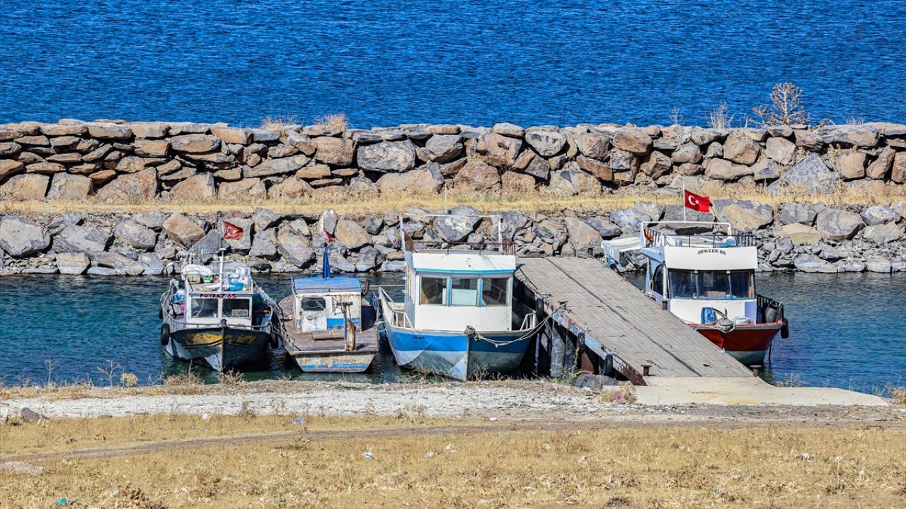"Balıkçı tekneleri limanlara giremez oldu"
