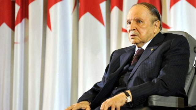 Abdulaziz Buteflika vefat etti