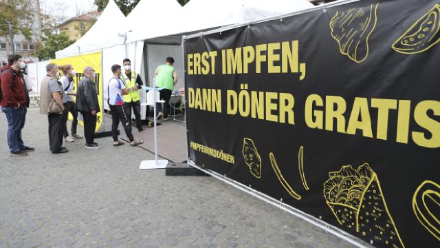 Almanyada aşı olanlara bedava döner