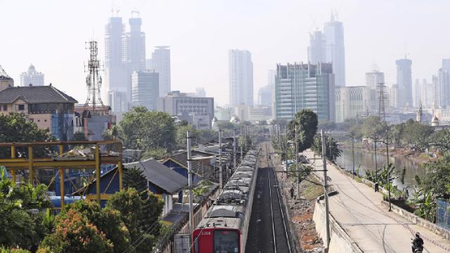 Endonezya'daki tren kazasında ölü sayısı 14'e yükseldi