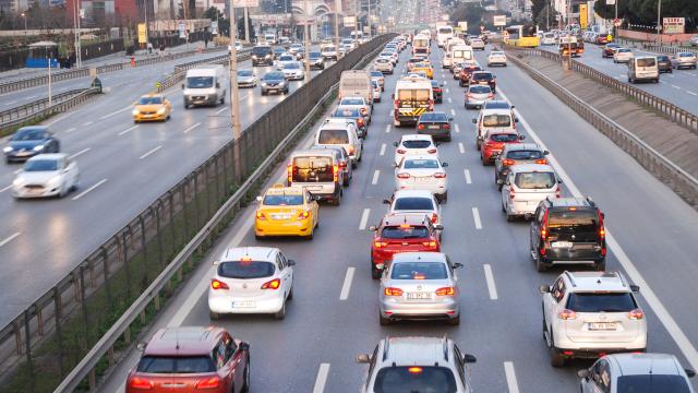 İstanbulda bazı yollar trafiğe kapatılacak