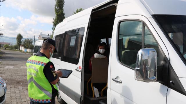 Ağrıda taşımalı eğitim servis araçları denetlendi