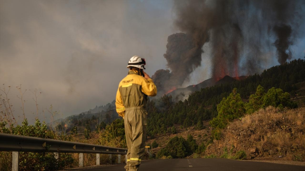 Lavlar evlere doğru ilerliyor 
