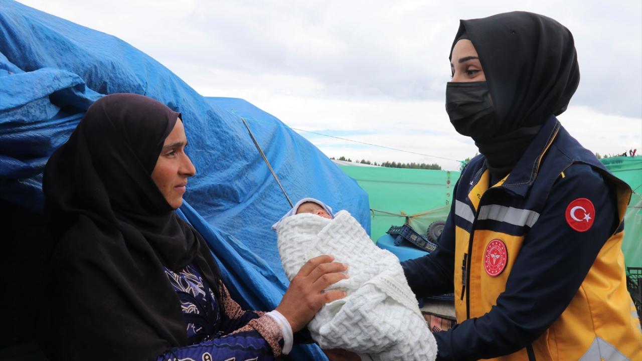 "Bebek yaşayınca tarif edilemez bir duyguya kapıldık"