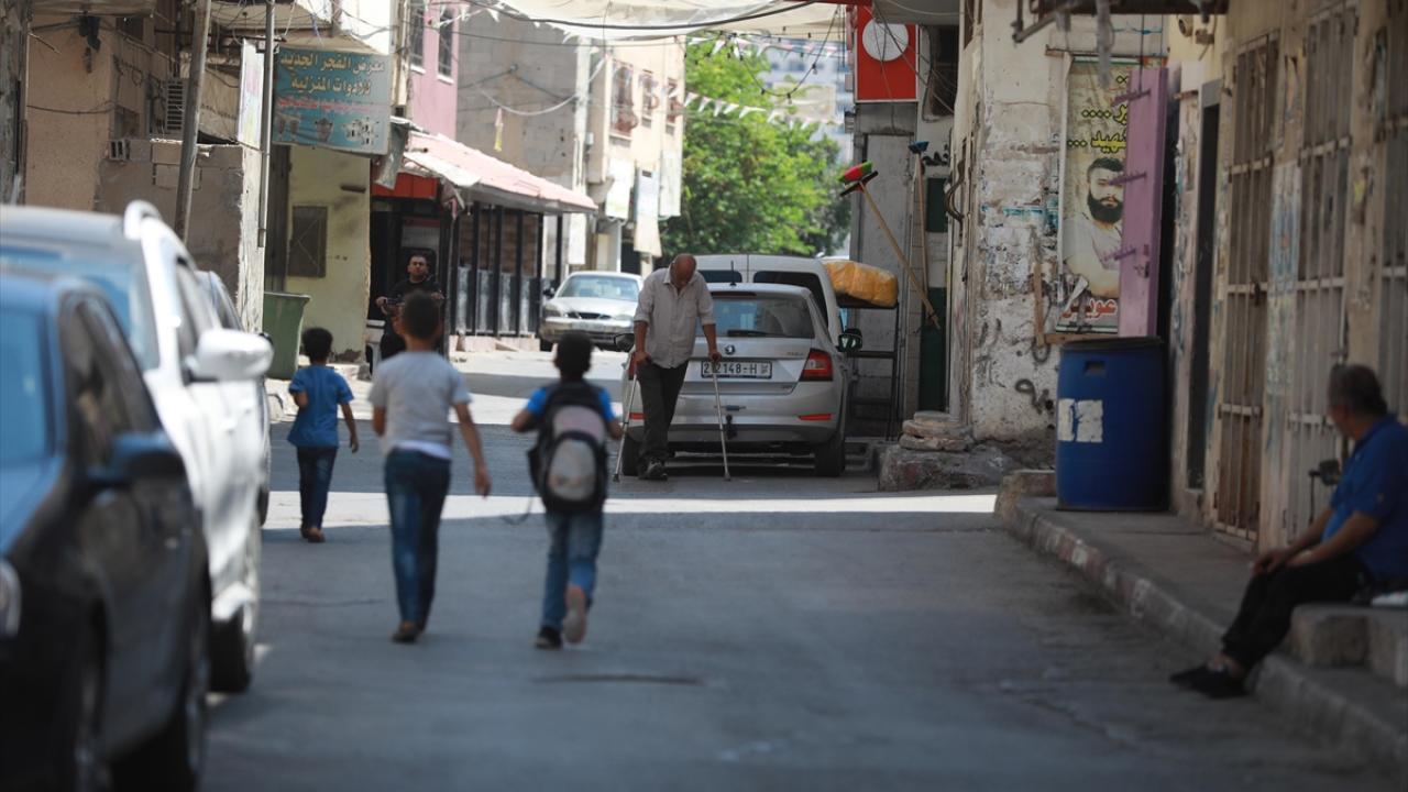 Silah, rakipleri birleştiriyor