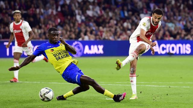 Beşiktaşın rakibi Ajax, Hollanda liginde Cambuuru 9-0 yendi