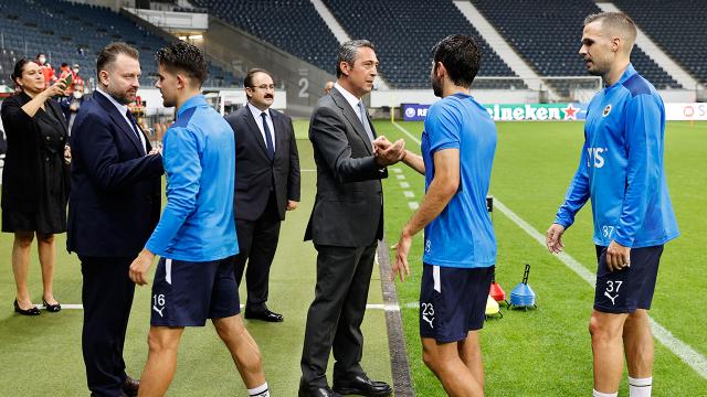 Fenerbahçe Başkanı Ali Koç takımı teselli etti