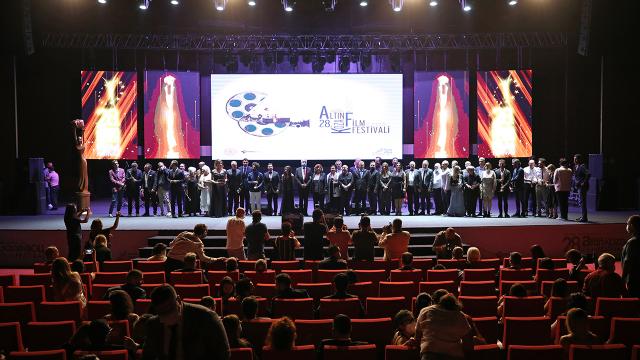 28. Uluslararası Adana Altın Koza Film Festivalinde "Büyük Ödüller" verildi