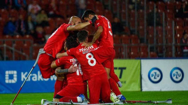 Cumhurbaşkanı Erdoğandan Ampute Milli Futbol Takımına tebrik